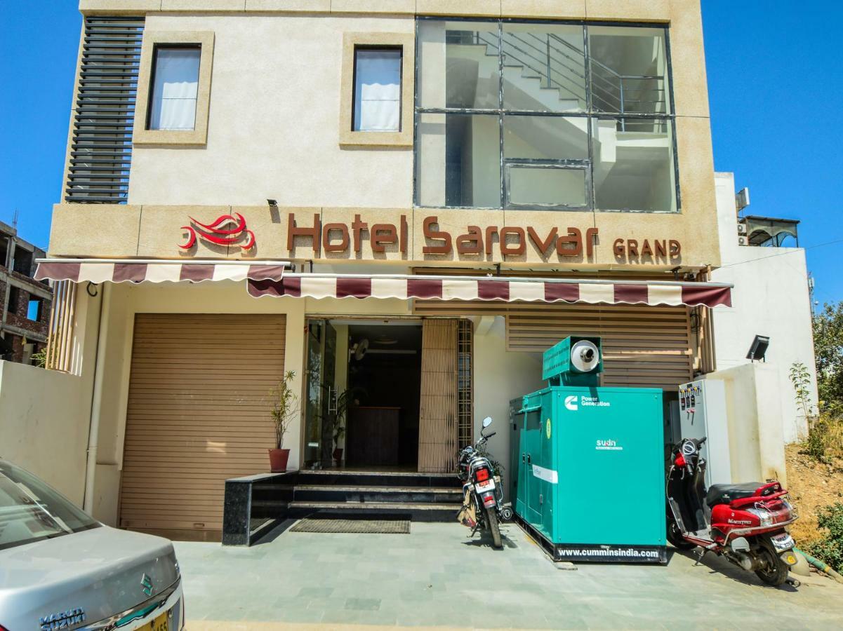 Capital O 35703 Hotel Sarovar Grand Удайпур Екстериор снимка